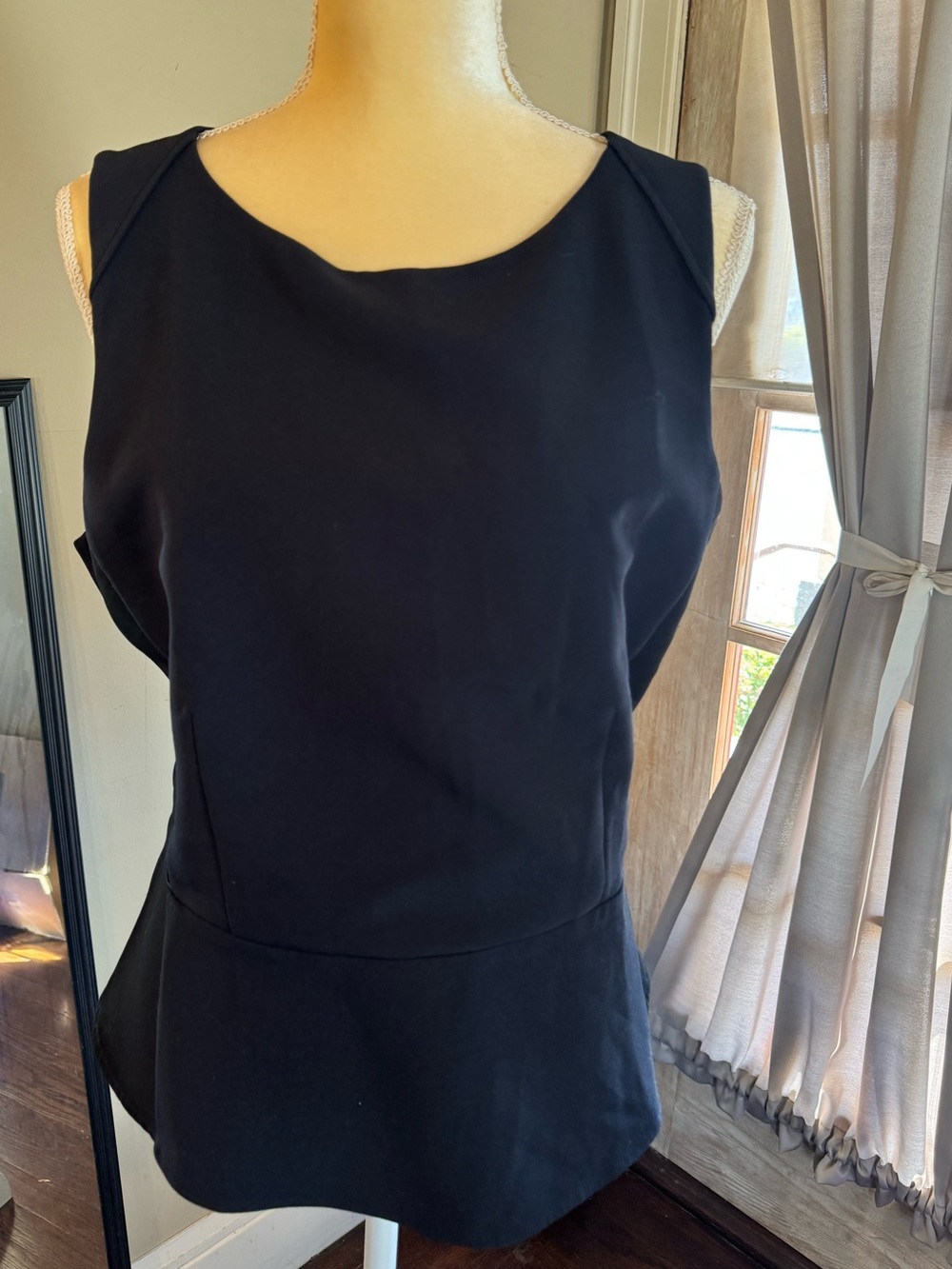 Anne Taylor Classic Black Sleeveless Peplum Blouse Size 14P